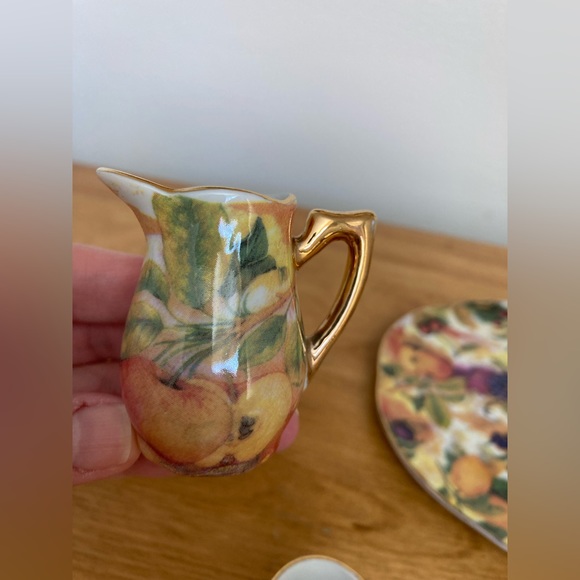 Tea Set - Picture 13 of 16